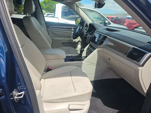 Used 2019 Volkswagen Atlas SE w/ Towing Package FWD image 11