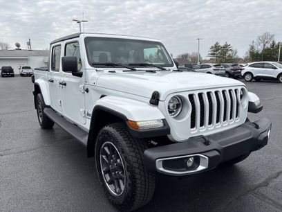 Used 2022 Jeep Gladiator Overland w/ Popular Equipment Package