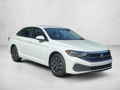 Used 2024 Volkswagen Jetta S image 3