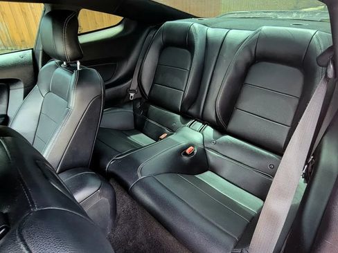 Used 2017 Ford Mustang GT Premium RWD image 8