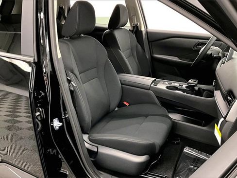 New 2026 Nissan Rogue S image 31