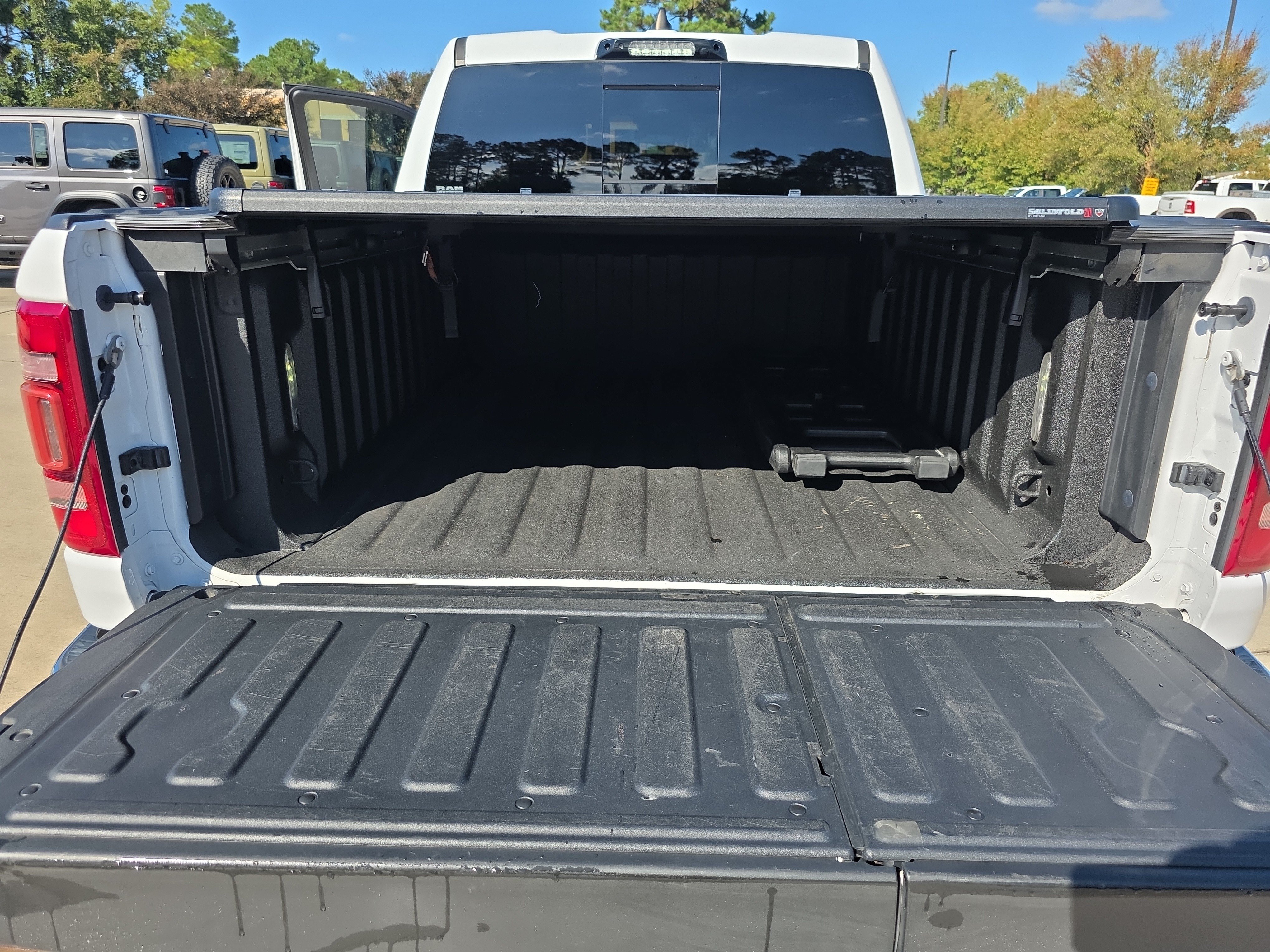 Used 2021 RAM 1500 Limited AWD/4WD image 33