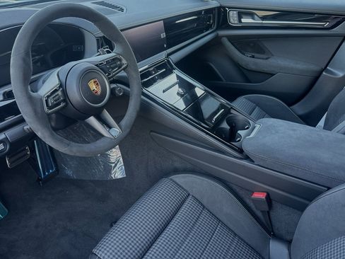 New 2025 Porsche Panamera RWD image 4