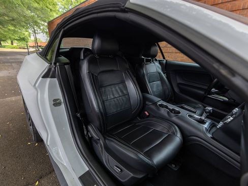 Used 2019 Ford Mustang GT Premium w/ Equipment Group 401A RWD image 12