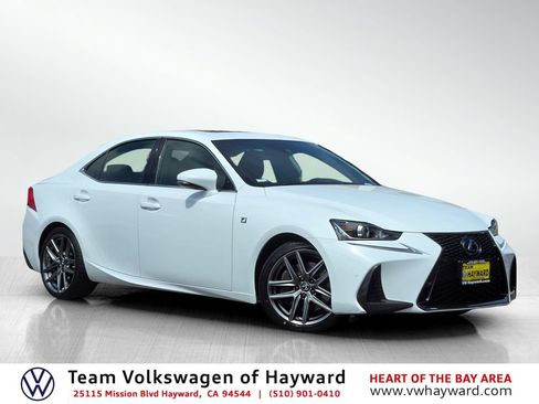 Used 2019 Lexus IS 300 F Sport w/ F Sport Package RWD image 1