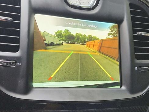Certified 2023 Chrysler 300 C RWD image 29