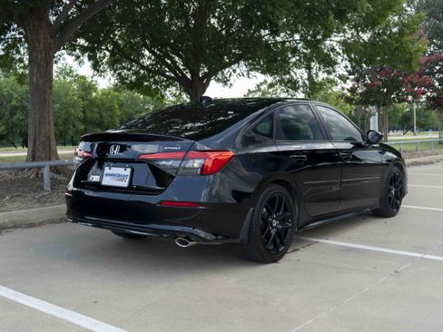 Used 2024 Honda Civic Sport image 9