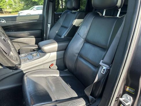 Used 2019 Jeep Grand Cherokee Limited AWD/4WD image 21
