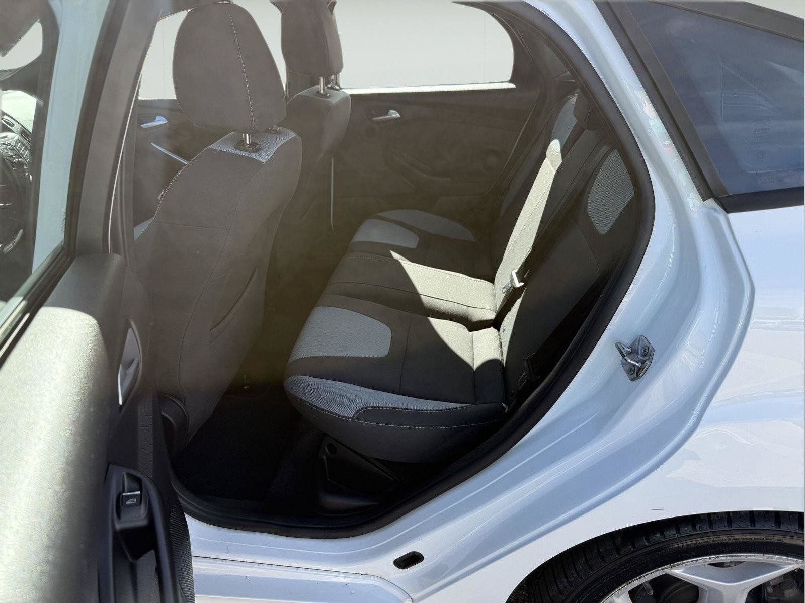 Used 2014 Ford Focus ST FWD image 11