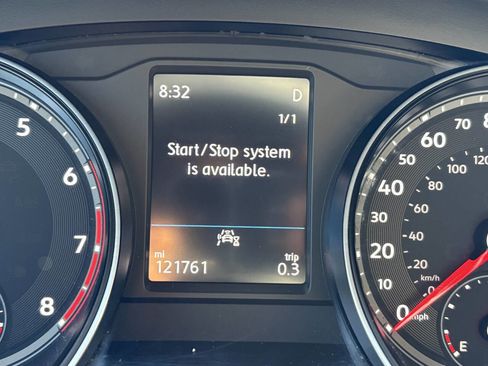 Used 2021 Volkswagen Atlas Cross Sport S image 39