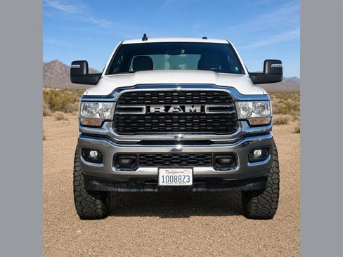 Used 2024 RAM 2500 Big Horn AWD/4WD image 9