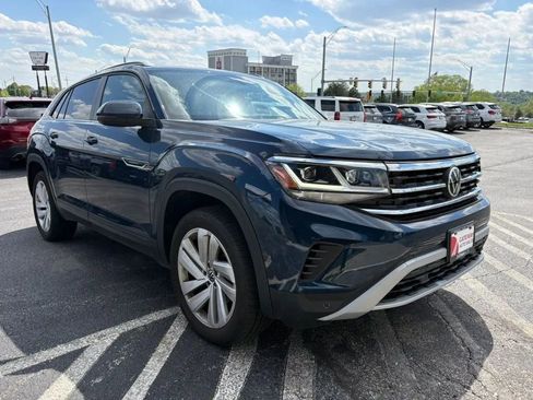 Used 2020 Volkswagen Atlas Cross Sport SE w/ Towing Package AWD/4WD image 7