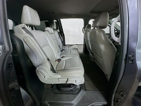 Used 2023 Honda Odyssey EX-L image 11