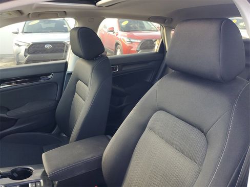 Used 2022 Honda Civic EX image 16
