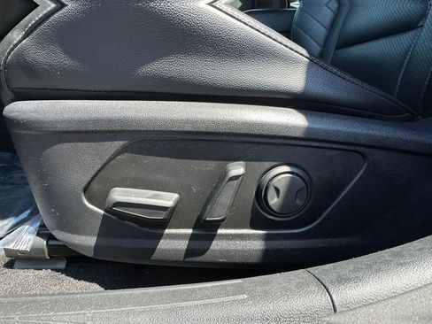 Used 2024 Hyundai Elantra Limited FWD image 16