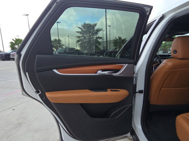 Used 2022 Cadillac XT5 Premium Luxury FWD image 16