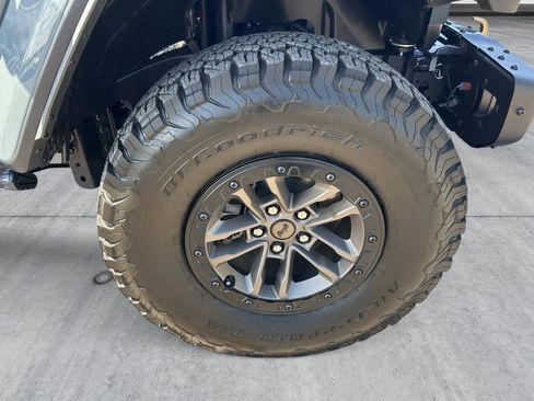 Used 2025 Jeep Wrangler Unlimited Rubicon 392 AWD/4WD image 9