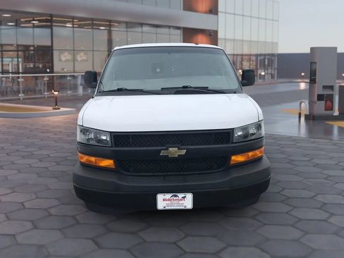 Used 2020 Chevrolet Express 2500 LS image 7