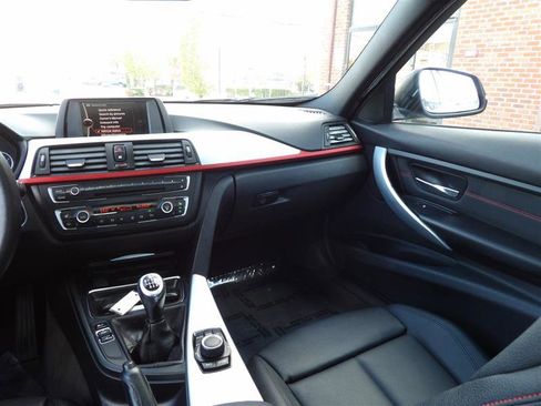 Used 2012 BMW 328i w/ Sport Package image 14