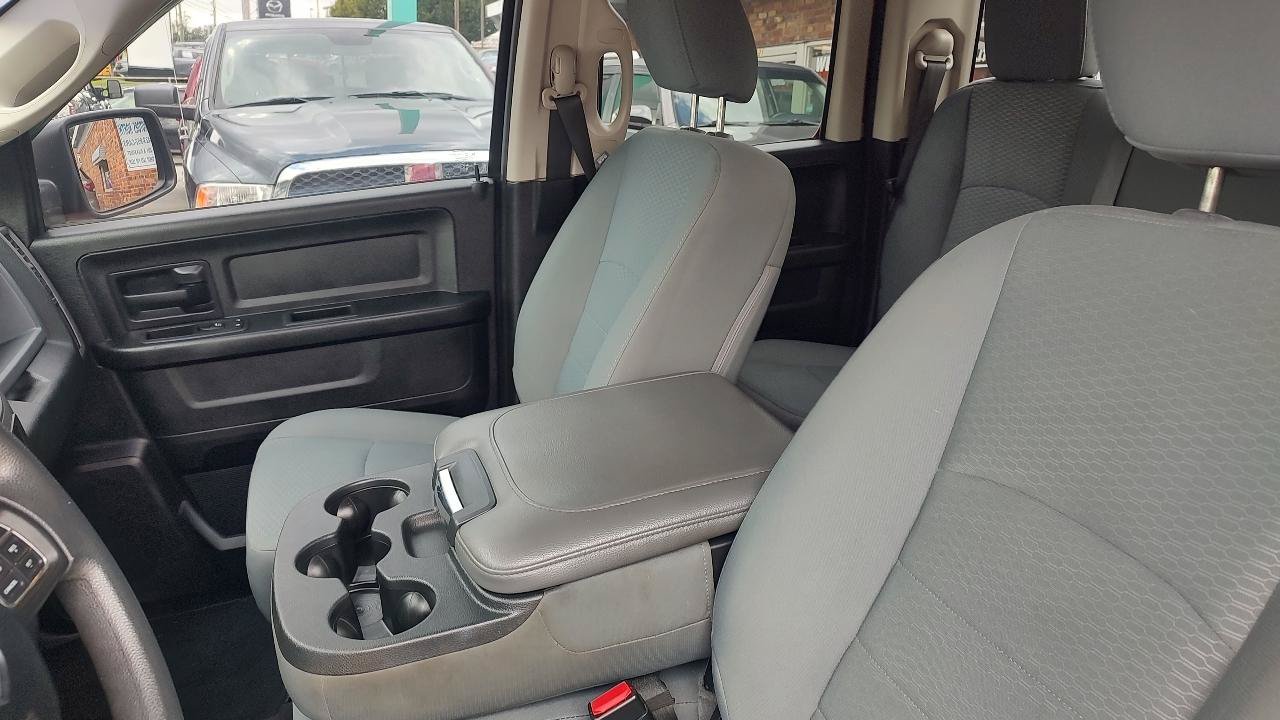 Used 2019 RAM 1500 Express w/ Express Value Package AWD/4WD image 11