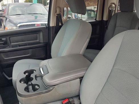 Used 2019 RAM 1500 Express w/ Express Value Package AWD/4WD image 11