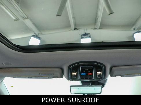 Used 2023 Jeep Grand Cherokee 4WD 4xe w/ Luxury Tech Group II image 21