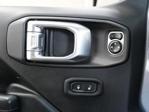 Used 2020 Jeep Gladiator Rubicon w/ Cold Weather Group image 27