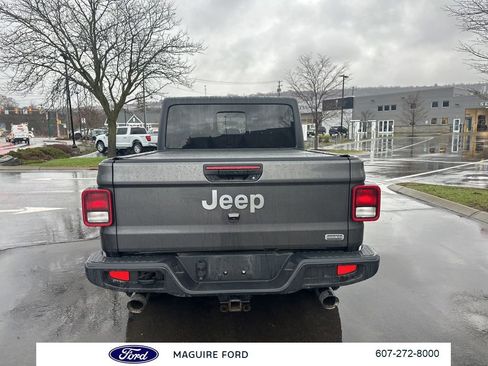 Used 2021 Jeep Gladiator Overland w/ Popular Equipment Package image 6