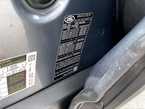 Used 2025 Land Rover Range Rover Velar Dynamic SE image 35