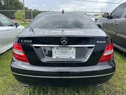 Used 2014 Mercedes-Benz C 300 4MATIC Sedan image 4