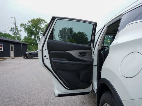 Used 2018 Nissan Murano SL w/ Moonroof Package AWD/4WD image 32