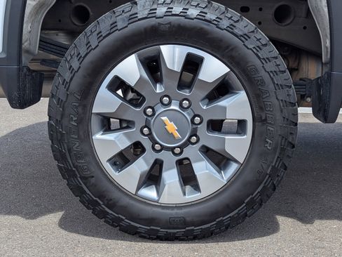 Certified 2024 Chevrolet Silverado 2500 Custom w/ Custom Value Package AWD/4WD image 46