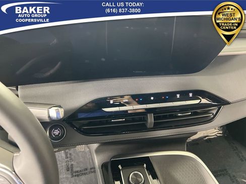 Certified 2025 Buick Enclave Sport Touring image 12