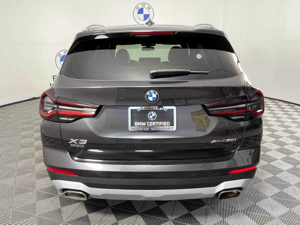 Used 2024 BMW X3 xDrive30i w/ Premium Package w/ZPA AWD/4WD image 8