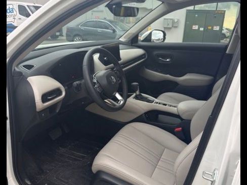 Used 2026 Honda HR-V EX-L image 7