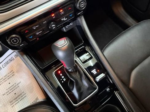 Certified 2025 Jeep Compass Limited AWD/4WD image 28