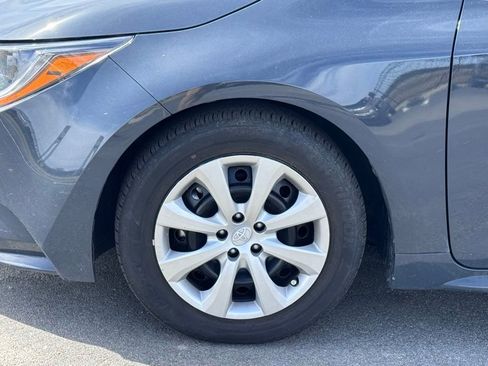 Used 2025 Toyota Corolla LE image 31