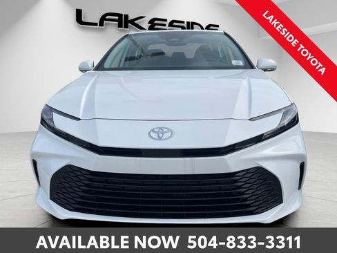 New 2026 Toyota Camry LE image 9