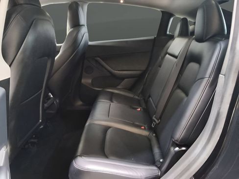 Used 2020 Tesla Model Y Long Range AWD/4WD image 16