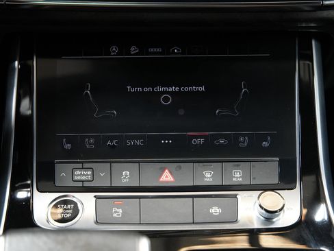 Used 2021 Audi Q8 Premium Plus w/ Premium Plus Package image 39