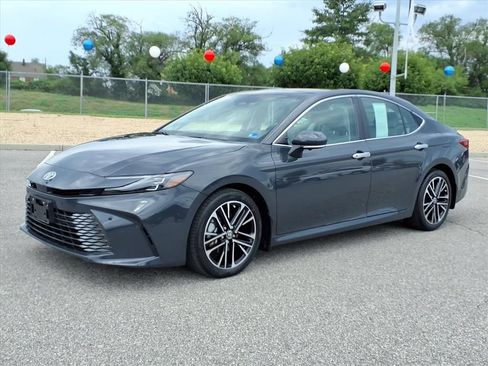 Certified 2025 Toyota Camry XLE w/ Premium Plus Package FWD image 9