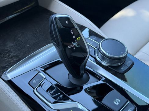 Used 2017 BMW 540i RWD image 27
