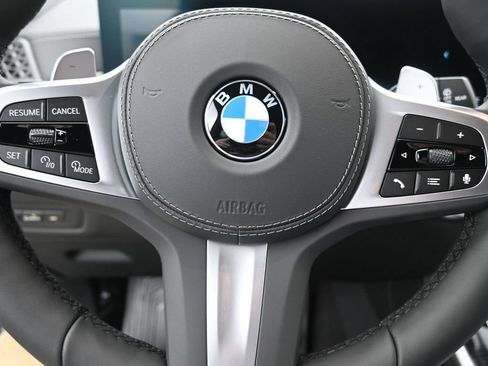 New 2026 BMW X5 xDrive40i w/ M Sport Package AWD/4WD image 14