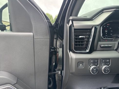 New 2025 GMC Sierra 2500 Denali w/ Denali Reserve Package image 14