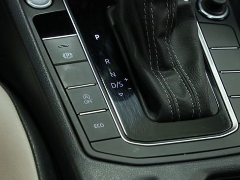 Used 2020 Volkswagen Jetta R-Line image 24