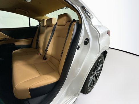 Used 2024 Lexus ES 350 w/ Premium Package image 26