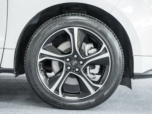 Used 2023 Ford Edge ST image 15