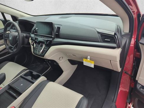New 2026 Honda Odyssey Elite image 4