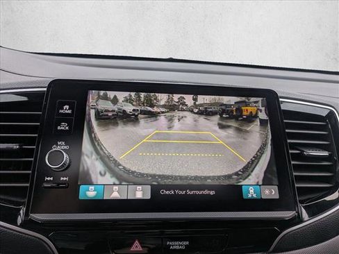 Used 2025 Honda Ridgeline RTL image 17