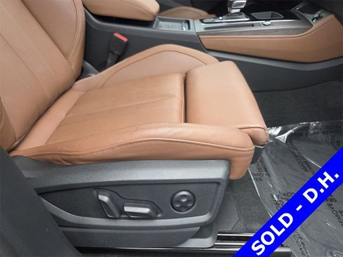 Used 2021 Audi Q5 e Premium Plus image 19